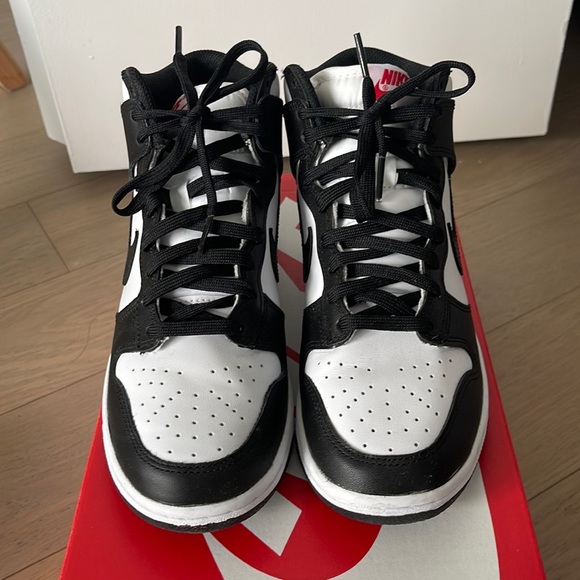 Nike Dunk High Black White Women 6.5 / Men 5 - Picture 2 of 7